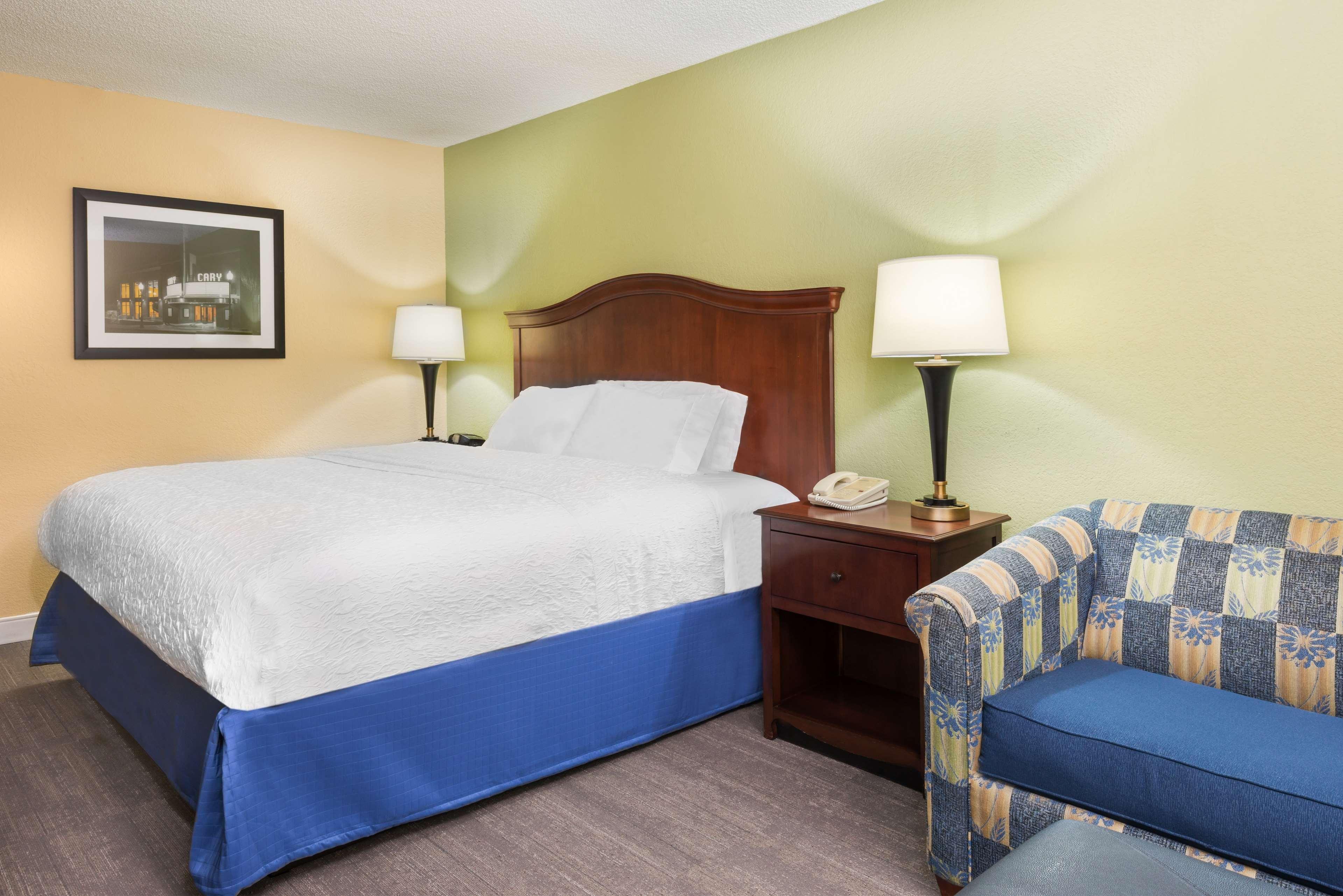 Hampton Inn Raleigh Cary Exterior foto